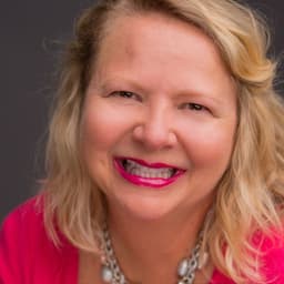 Christi Wolverton of Maple Leaf Retreats